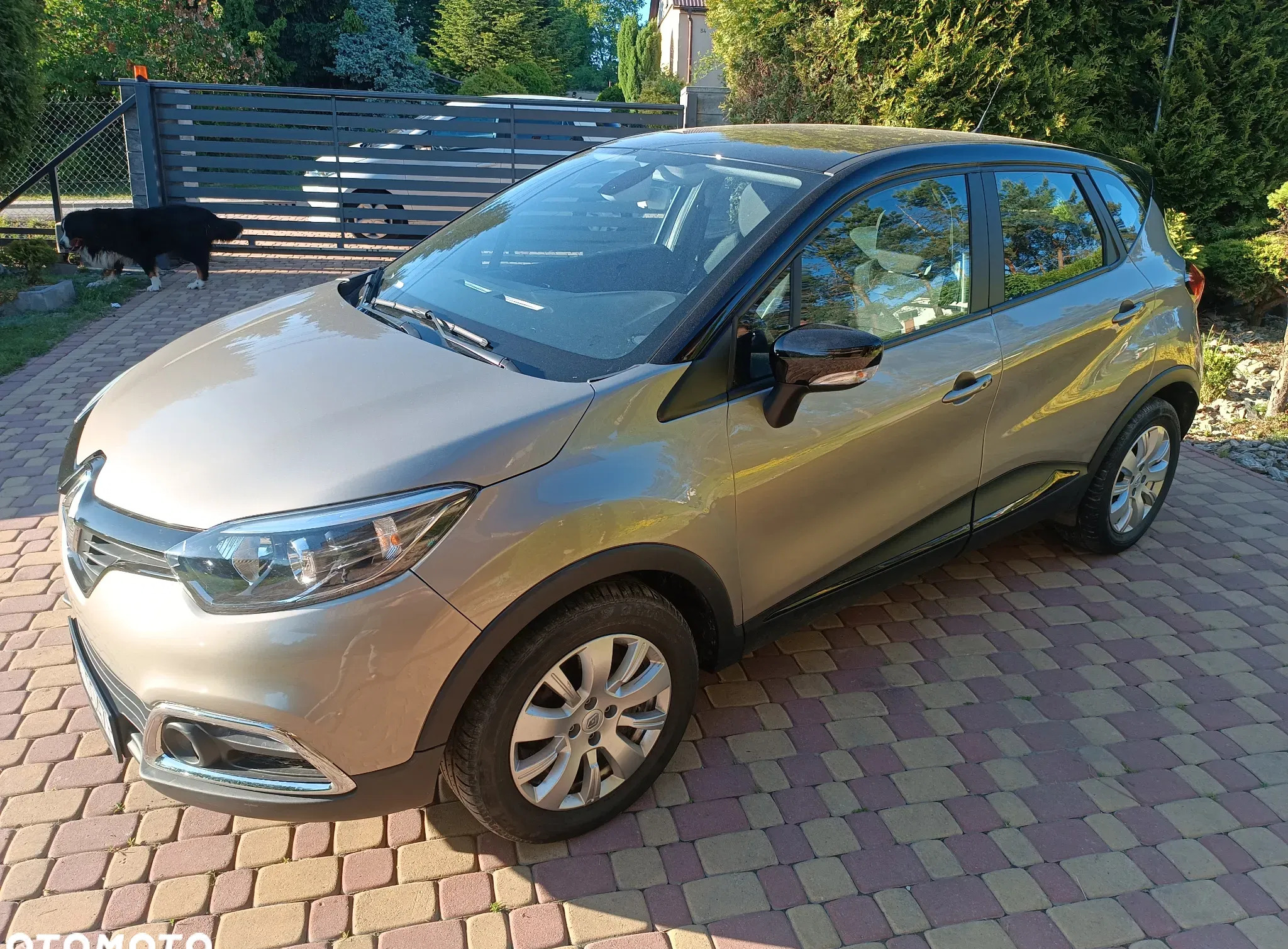 renault captur grodków Renault Captur cena 44900 przebieg: 59900, rok produkcji 2015 z Grodków